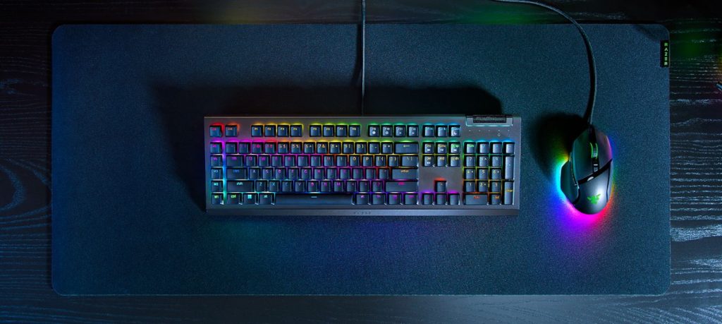 Bàn phím cơ Razer Blackwidow V4 X Yellow switch