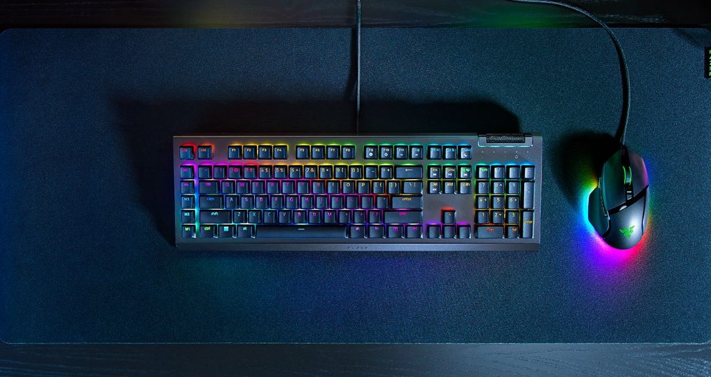 Bàn phím cơ Razer Blackwidow V4 X Yellow switch